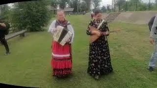 София Горбунова и София Рослякова. Зарисовки с фестиваля "Мир Сибири". 7-10 июля 2022г.