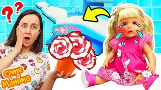 Perchè alla bambola Baby Born Emily fanno male i denti? Video con le bambole per i bambini piccoli