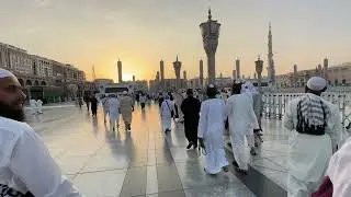 Experience the Walking View of Masjid e Nabvi (SAW) Live