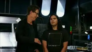 The Flash 4x06 Harry introduces Cisco to his friends