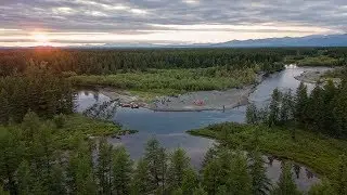 Полёт над рекой Ланковой, Магадан, Колыма, сентябрь 2017 г.