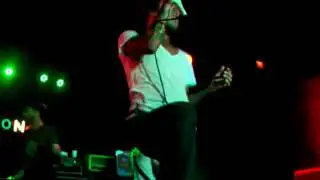 chiodos - teeth the size of piano keys