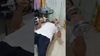 Latihan Otot Dada Dengan Dumbell Barbel #bisnis2000 #workout #bisnis2000 #workoutmotivation
