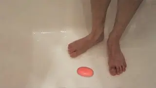 Я роняю на пол
