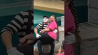 How About a Picture Together? 🤣😂 Tom the Famous Seaworld Mime 