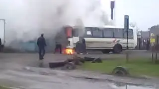 Горит автобус в Бийске