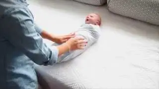 Aprende cómo envolver a tu bebé como un ¨tabaquito¨