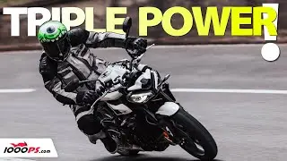 Triumph Street Triple R 2023 - mid-range naked bike comparison 2023