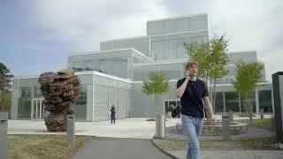 Beton als Basis und Portal für innovative universitäre Experimente.