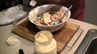 Новогодний салат Дед Мороз.