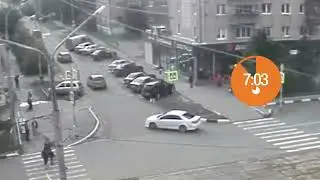 Плохой пример парковки на Ленинского Комсомола