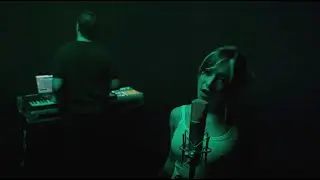 urboi. & iza tkm  - duelerespirar (funnynoiseclub 004) (Video Oficial)
