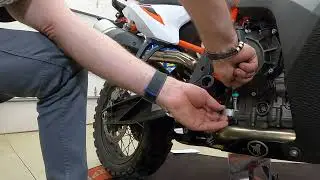 Pivot Pegz Install on KTM 890 Adventure R