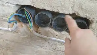 Як краще підводити провід до підрозетніка.