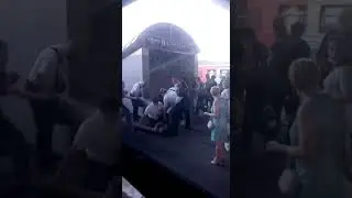 Драка пассажиров и контролеров на станции Крюково