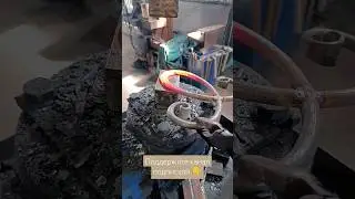 РАБОТА НА САМОДЕЛЬНОМ РЕССОРНОМ МОЛОТЕ #geflund #powerhammer #blacksmith #ironwork #forging