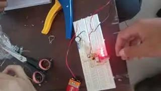 projek  lampu diatur menggunakan IC dan potensio #shortvideo  #shorts #electronic #lampu