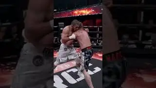 Кулачная битва двух боксеров