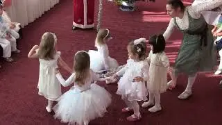 Танец снежинок малыши