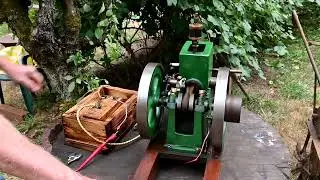 Small Antique Hit & Miss Engine, Running + Features + Other BS