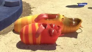 Larva in NewYork Fireplug - Funny Video