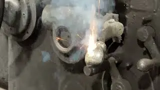 Thick Layers of Paint Removed: Watch the Power of a Pulse Wave Laser in Action! ⚡🦾