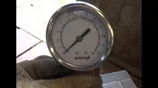как закрепить манометр на раму грузовика