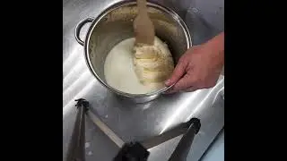 доводим масло до готовности лопаткой