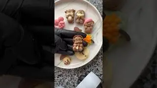 Да да ,это все из шоколада )))Какую фигурку бы хотели попробовать на вкус ?)