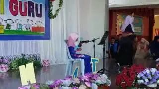 Hari Guru main ukulele