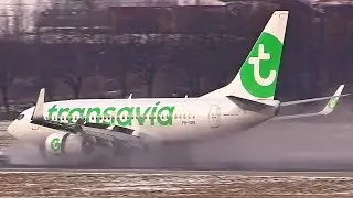 Transavia Boeing 737-700 snow spray landing at Innsbruck Airport INN