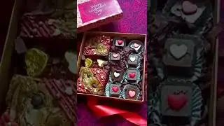 Valentines Day Customized Chocolate Box | Mini Chocolate Designs | Samia's Kitchen | #shorts