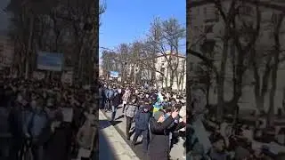 Долгожданная встреча с цветами в Херсоне