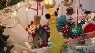 Mr Chimcken Finds the Meaning of Christmas