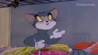 Tom eats Jello with Cartoon Sound Effects
