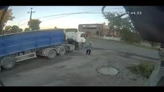 Фура задавала мужика! ДТП