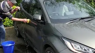Toyota Yaris 2022: Keyless Smart Entry System quirky when washing