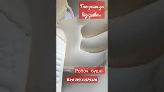 Робочі будні в магазині BRAVRY. Готуємо до відправки ваші #воротарськірукавички та одяг.