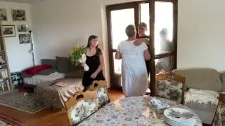 Ещё один день в чешской деревне.Осы,инжир и дети на обеде.