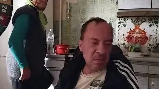 VJLink приглашает взять с собой на отдых Милфу Эдика и бабку