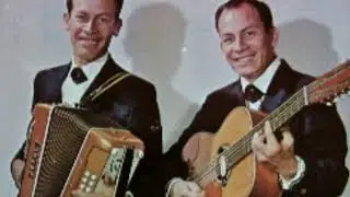 LOS HERMANOS ARELLANO, (LUPE Y CRUZ).....Mi Segunda Carta; etc.*