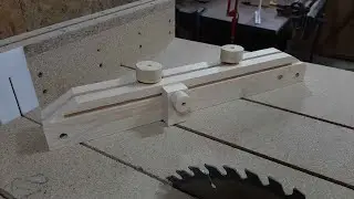 Adjustable Fence For Cross-Cut Sled