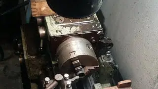 Токарь