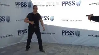 超狂男子穿上防彈背心，用自己身體來實驗中槍的感覺（中文字幕）