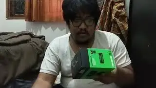 microphone dan facecam nya dateng