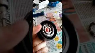Набивка смазкой подшипника натяжителя ремня Шевроле (часть 2)