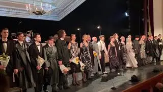 «ЗОЙКИНА КВАРТИРА». Премьерные «ручки» и поклоны!
