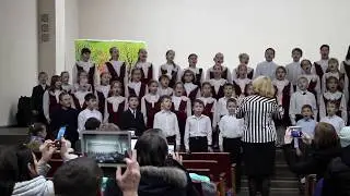 Петь приятно и удобно (муз. Л. Абелян, сл. В. Степанова) - исп. младший хор «Колокольчик»