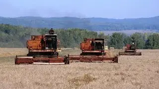 Combines DON-1500A and 1500B /// Комбайны ДОН-1500А и 1500Б