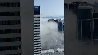 46-й этаж над облаками или туманом
